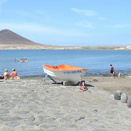 Alquilaencanarias- Medano Bogavante アパート